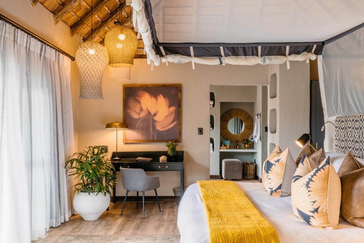 Thornybush Simbambili Lodge เขตอนุรักษ์พันธุ์สัตว์ป่าซาบีแซนด์ ภายนอก รูปภาพ