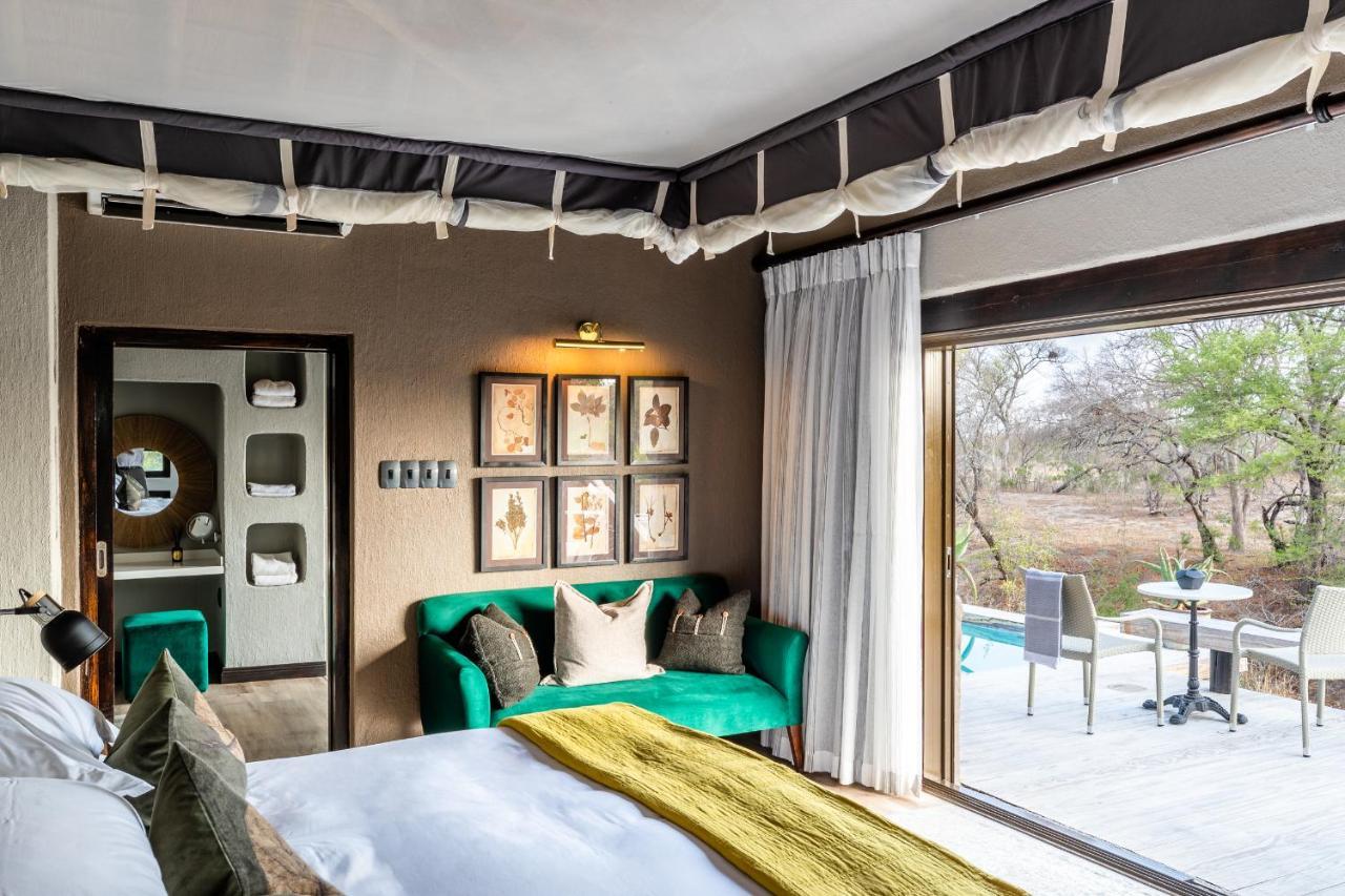 Thornybush Simbambili Lodge เขตอนุรักษ์พันธุ์สัตว์ป่าซาบีแซนด์ ภายนอก รูปภาพ
