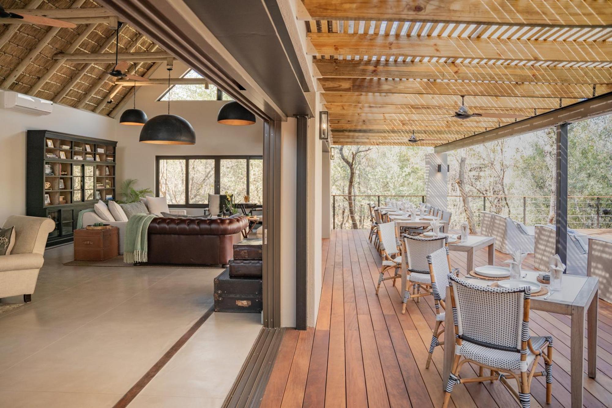 Thornybush Simbambili Lodge เขตอนุรักษ์พันธุ์สัตว์ป่าซาบีแซนด์ ภายนอก รูปภาพ