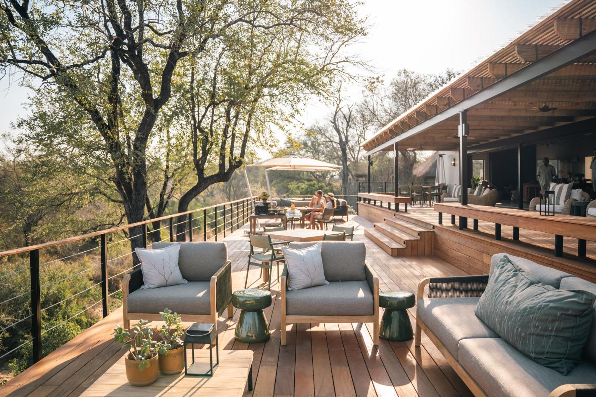 Thornybush Simbambili Lodge เขตอนุรักษ์พันธุ์สัตว์ป่าซาบีแซนด์ ภายนอก รูปภาพ